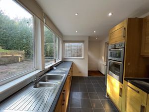 Photo 31- click for photo gallery